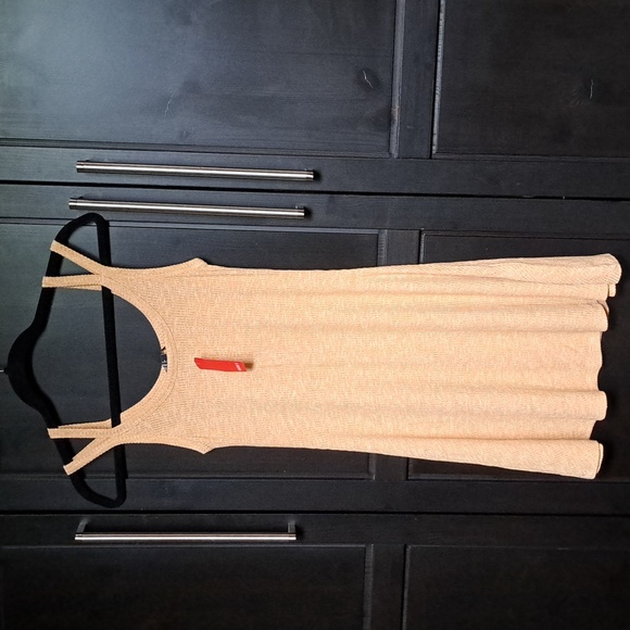 Summer dress - Picture 1 of 3